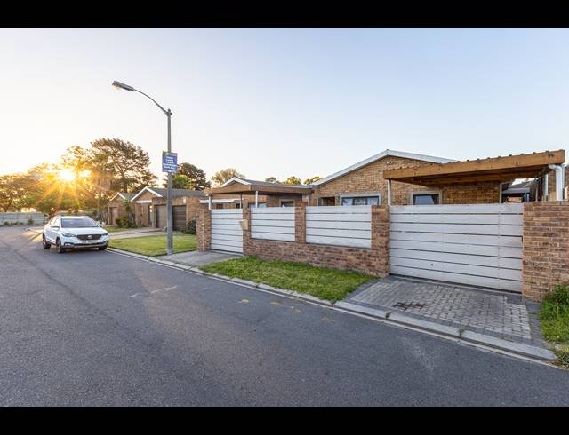 3 BEDROOM HOUSE FOR SALE IN ST DUMAS